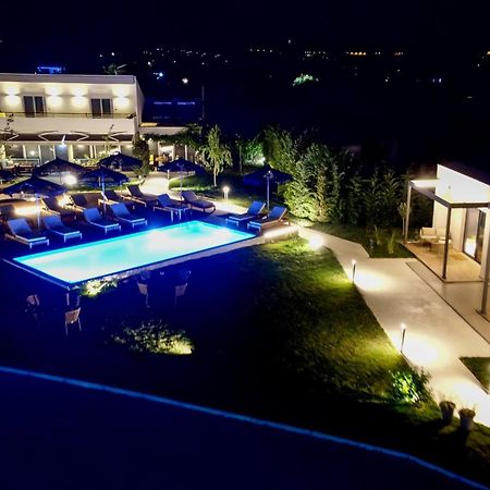 Terra Holiday Homes- Olivia อัสโปรวาลตา ภายนอก รูปภาพ